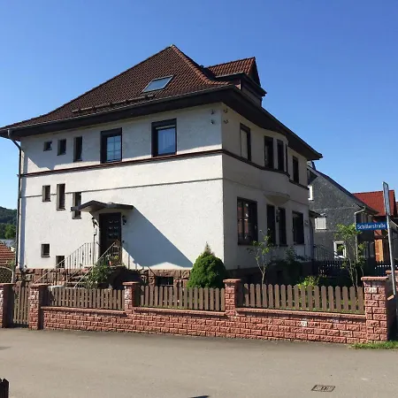 Апартаменты Rennsteigschloss Benshausen